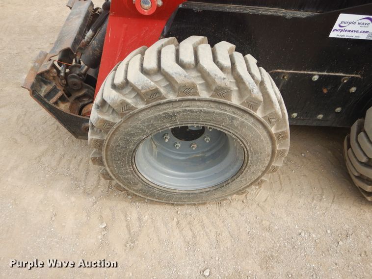 image for item DI8254 2013 Takeuchi TS70V  skid steer loader