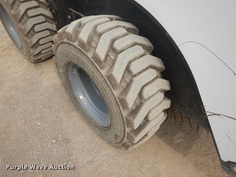 image for item DI8254 2013 Takeuchi TS70V  skid steer loader