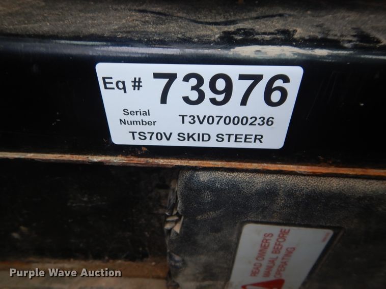 image for item DI8254 2013 Takeuchi TS70V  skid steer loader