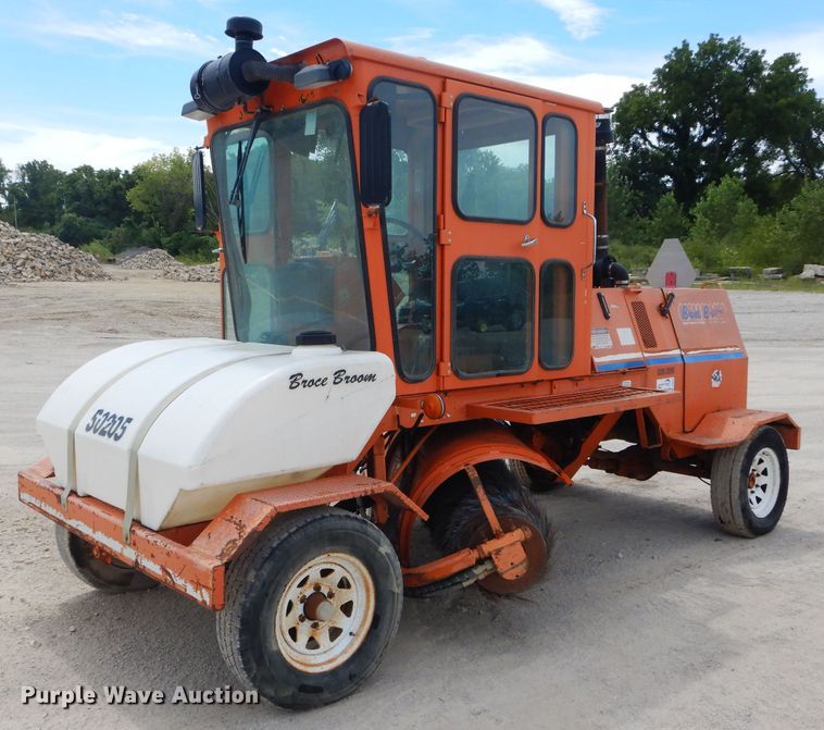 image for item DI8259 Broce CR350  broom