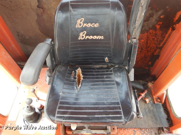 image for item DI8259 Broce CR350  broom