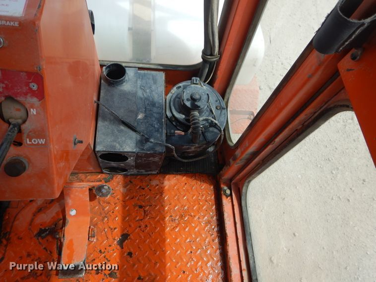 image for item DI8259 Broce CR350  broom