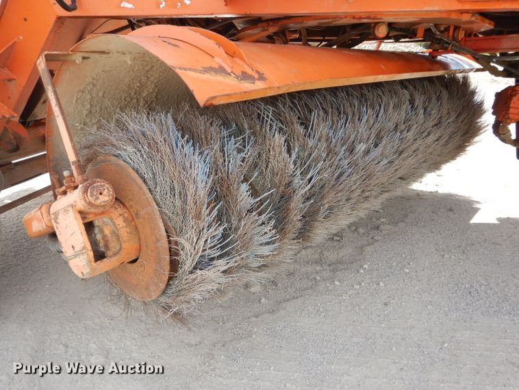 image for item DI8259 Broce CR350  broom