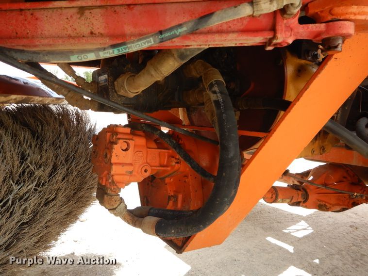 image for item DI8259 Broce CR350  broom