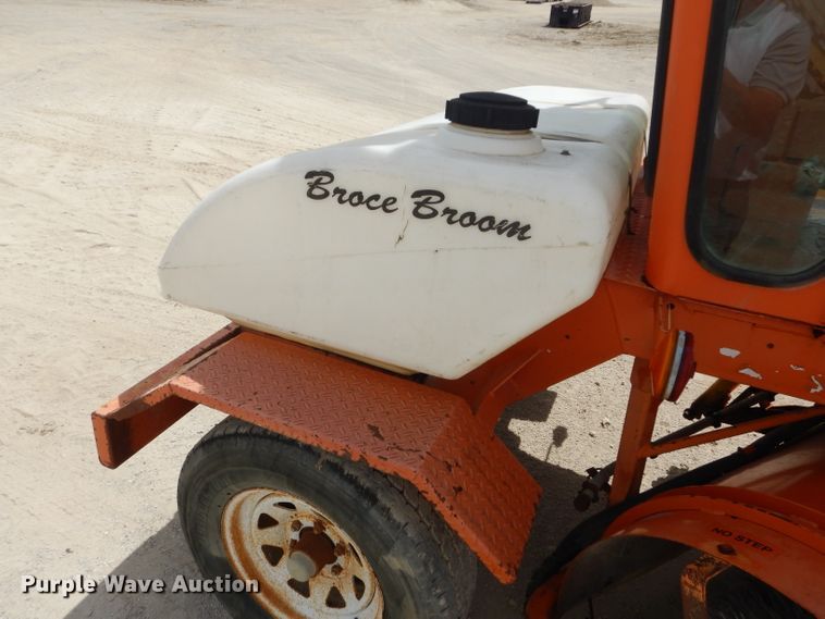 image for item DI8259 Broce CR350  broom