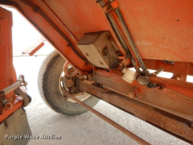 image for item DI8259 Broce CR350  broom