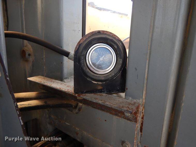 image for item DJ3489 1995 Vermeer T755  trencher