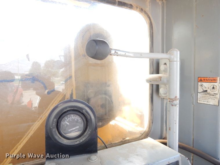 image for item DJ3489 1995 Vermeer T755  trencher