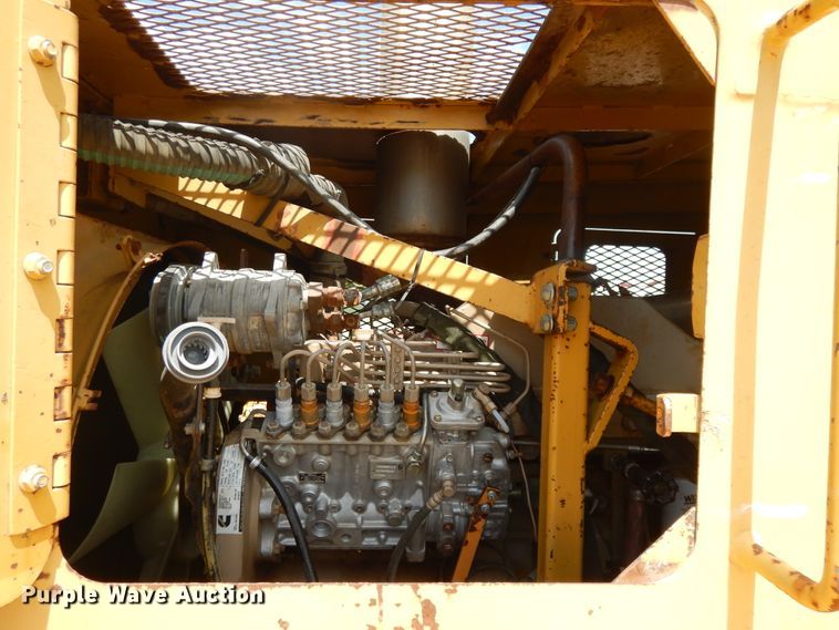 image for item DJ3489 1995 Vermeer T755  trencher