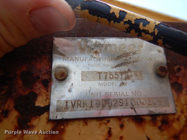 image for item DJ3489 1995 Vermeer T755  trencher