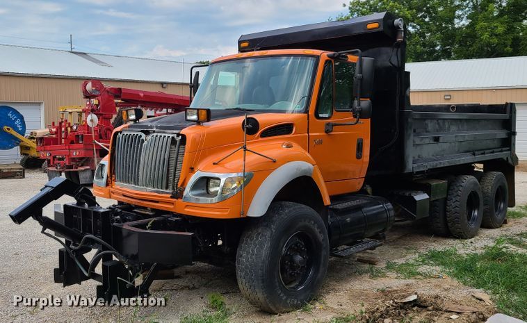 image for item EL9971 2007 International 7600  dump truck