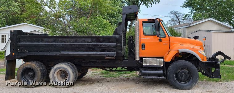 image for item EL9971 2007 International 7600  dump truck