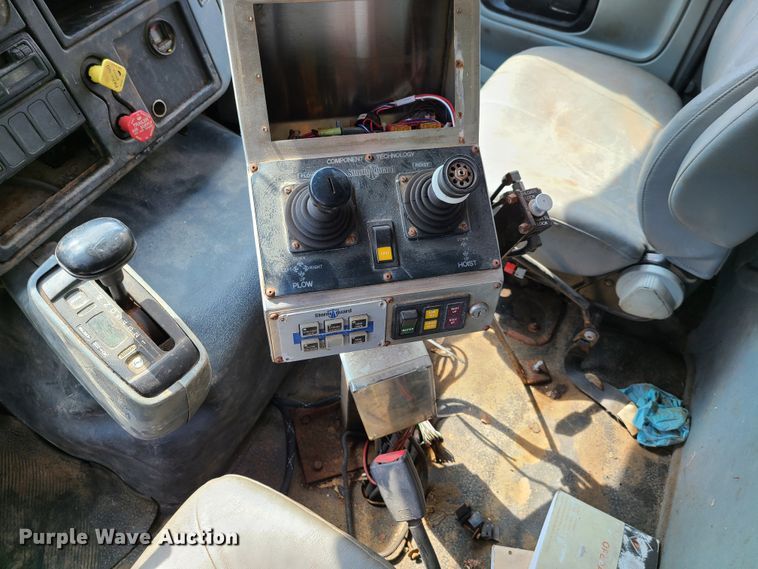 image for item EL9971 2007 International 7600  dump truck