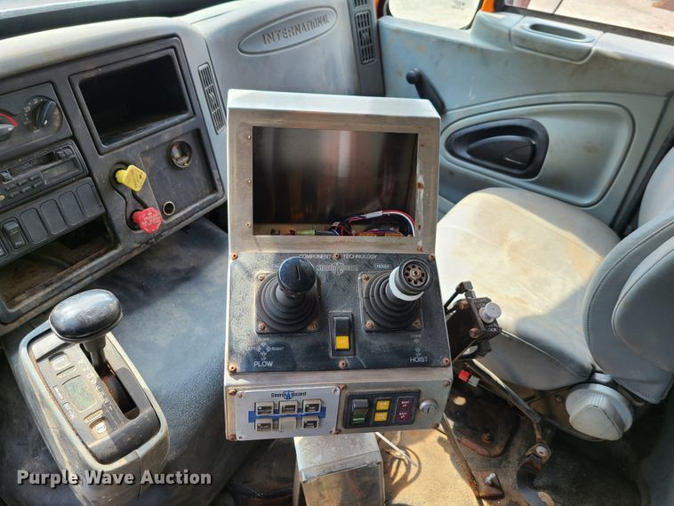 image for item EL9971 2007 International 7600  dump truck