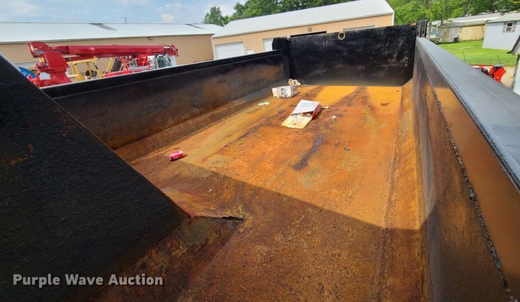 image for item EL9971 2007 International 7600  dump truck