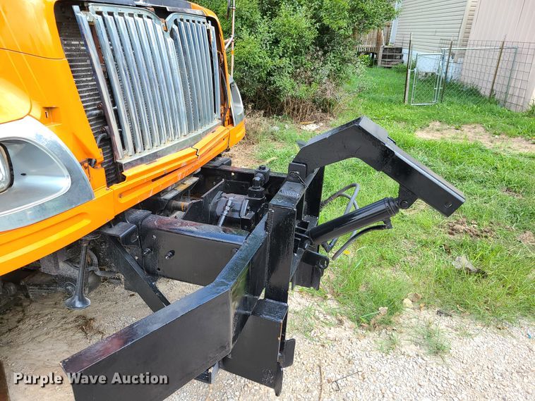 image for item EL9971 2007 International 7600  dump truck