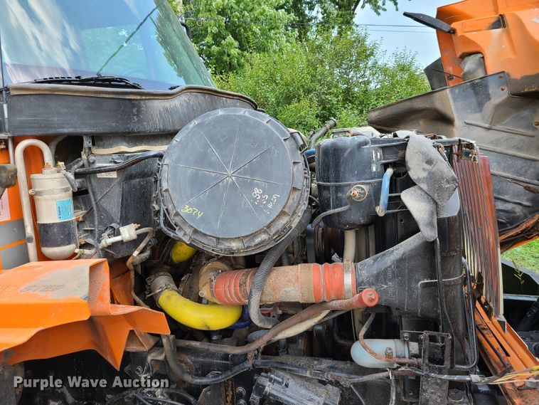 image for item EL9971 2007 International 7600  dump truck