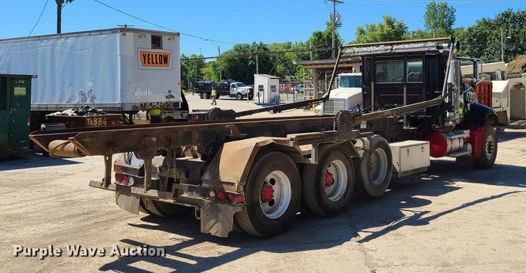 image for item EL9978 2007 Mack CTP  hooklift truck