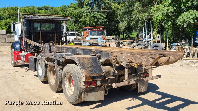 image for item EL9978 2007 Mack CTP  hooklift truck