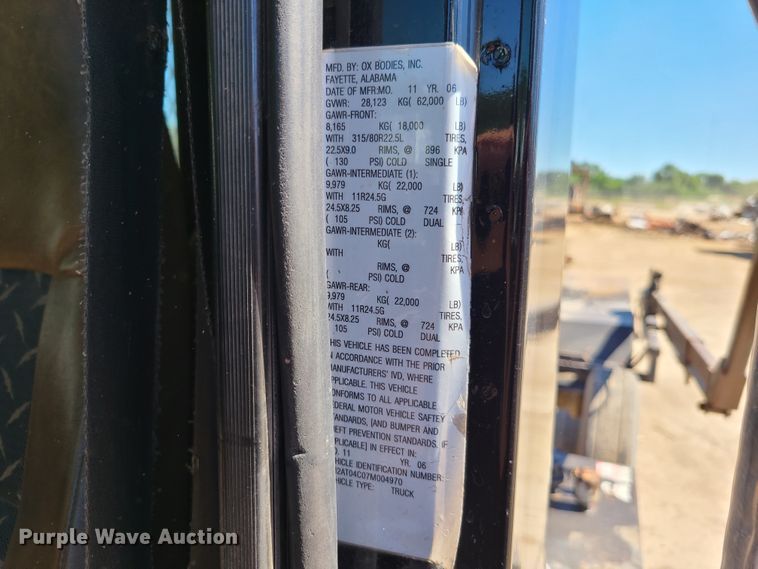 image for item EL9978 2007 Mack CTP  hooklift truck