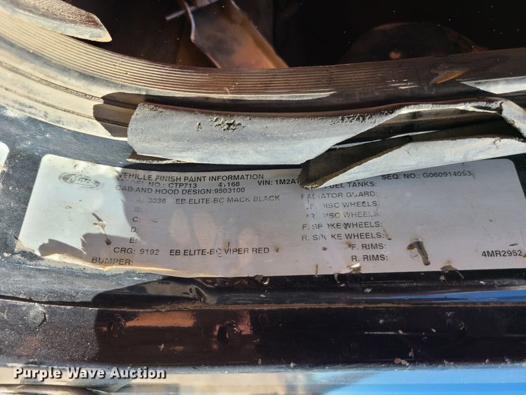 image for item EL9978 2007 Mack CTP  hooklift truck