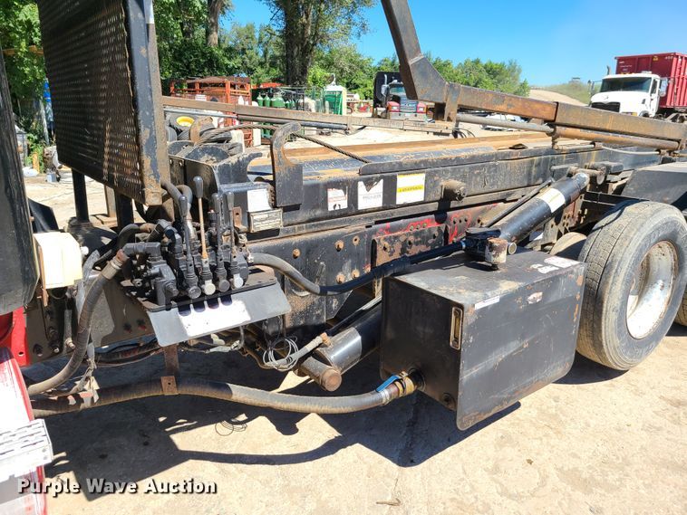 image for item EL9978 2007 Mack CTP  hooklift truck