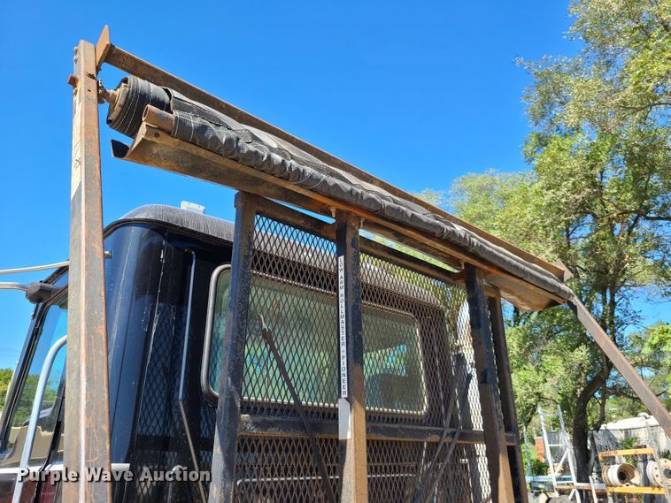 image for item EL9978 2007 Mack CTP  hooklift truck