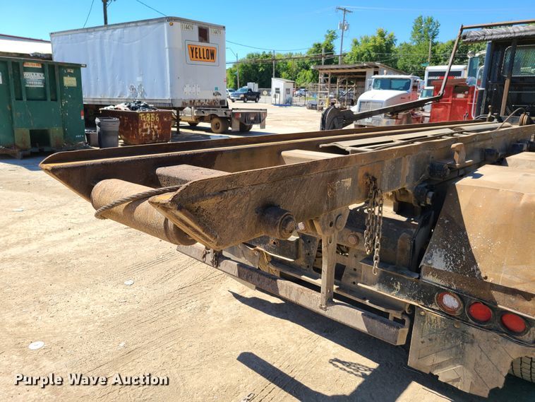 image for item EL9978 2007 Mack CTP  hooklift truck