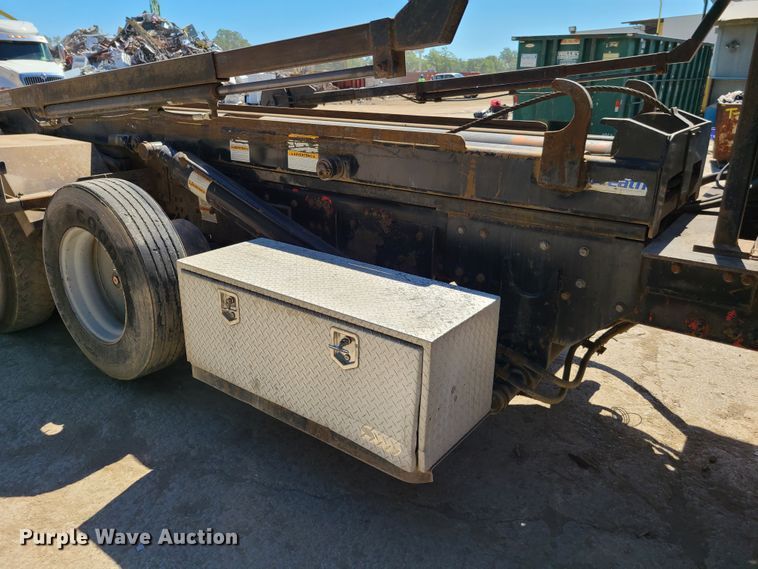 image for item EL9978 2007 Mack CTP  hooklift truck