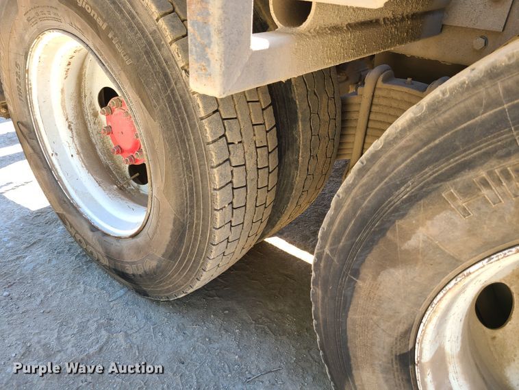 image for item EL9978 2007 Mack CTP  hooklift truck