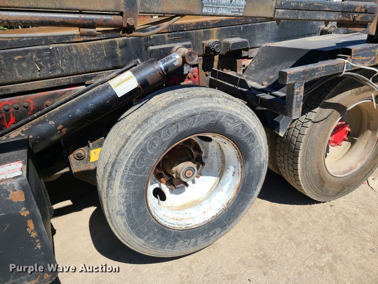 image for item EL9978 2007 Mack CTP  hooklift truck