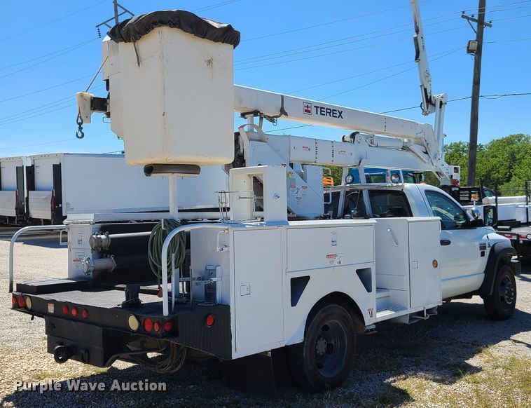 image for item EL9985 2010 Dodge Ram 5500  bucket truck