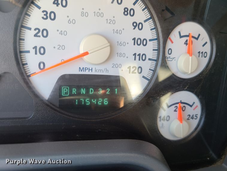 image for item EL9985 2010 Dodge Ram 5500  bucket truck