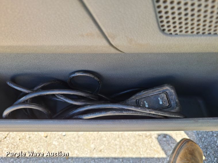 image for item EL9985 2010 Dodge Ram 5500  bucket truck