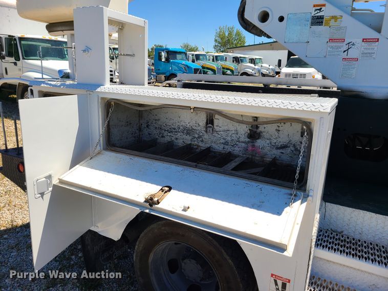 image for item EL9985 2010 Dodge Ram 5500  bucket truck