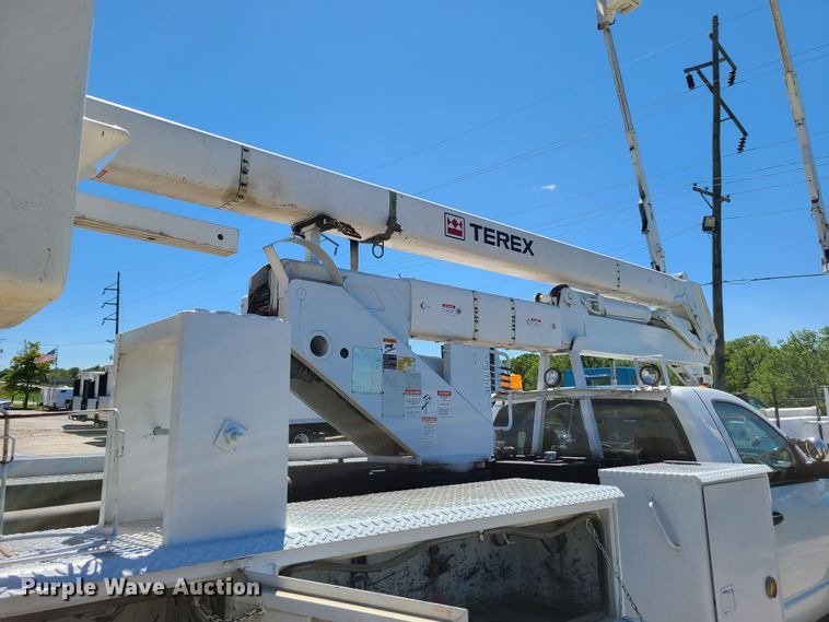 image for item EL9985 2010 Dodge Ram 5500  bucket truck