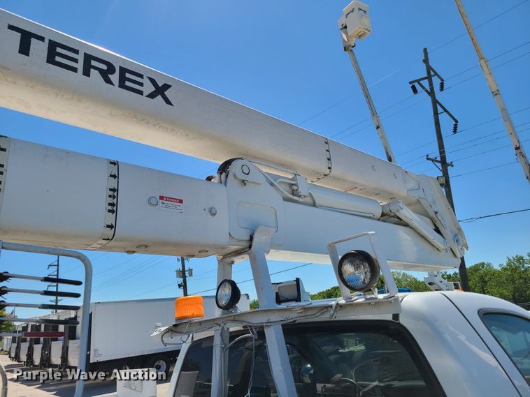 image for item EL9985 2010 Dodge Ram 5500  bucket truck