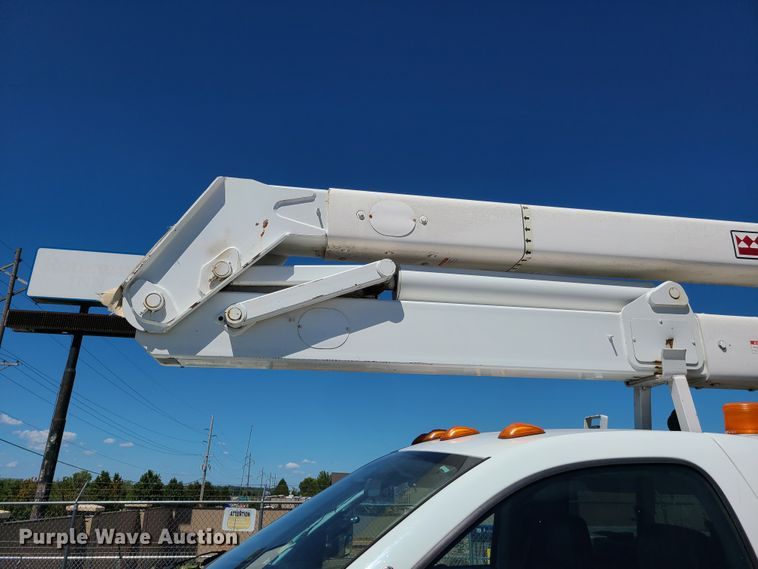 image for item EL9985 2010 Dodge Ram 5500  bucket truck