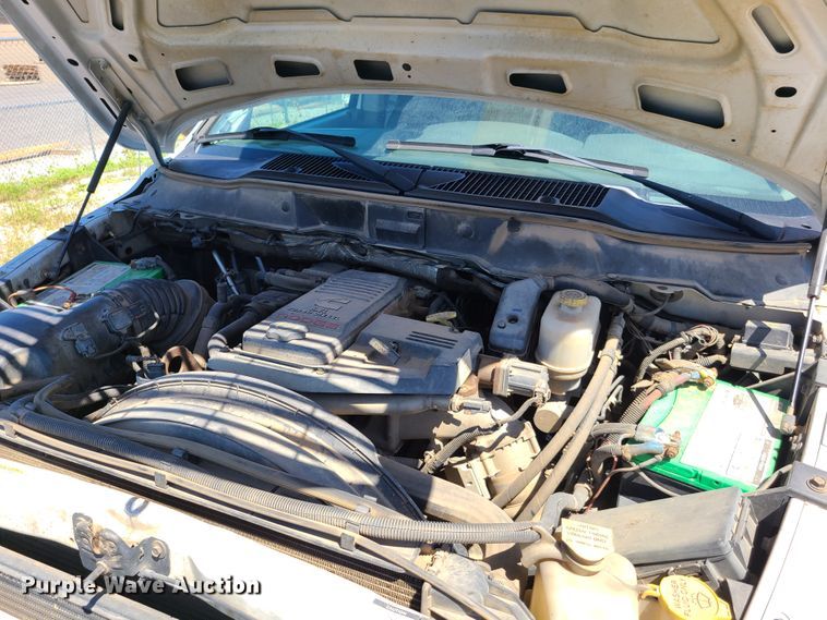 image for item EL9985 2010 Dodge Ram 5500  bucket truck