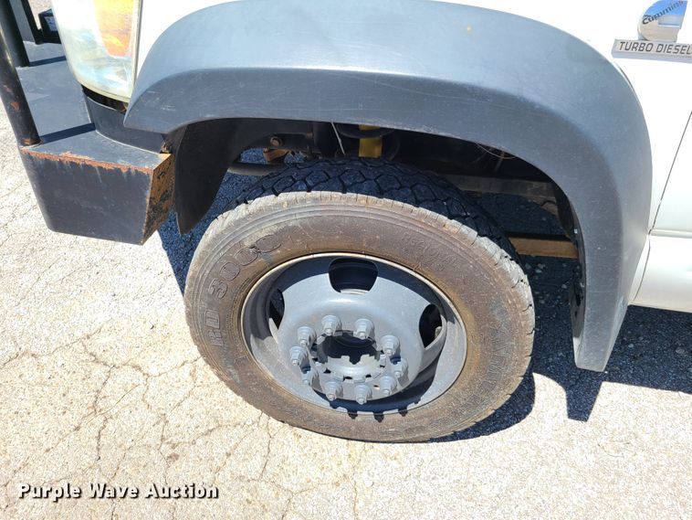 image for item EL9985 2010 Dodge Ram 5500  bucket truck