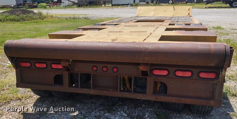 image for item EQ9401 1990 Trail King TK80RG-463 equipment trailer