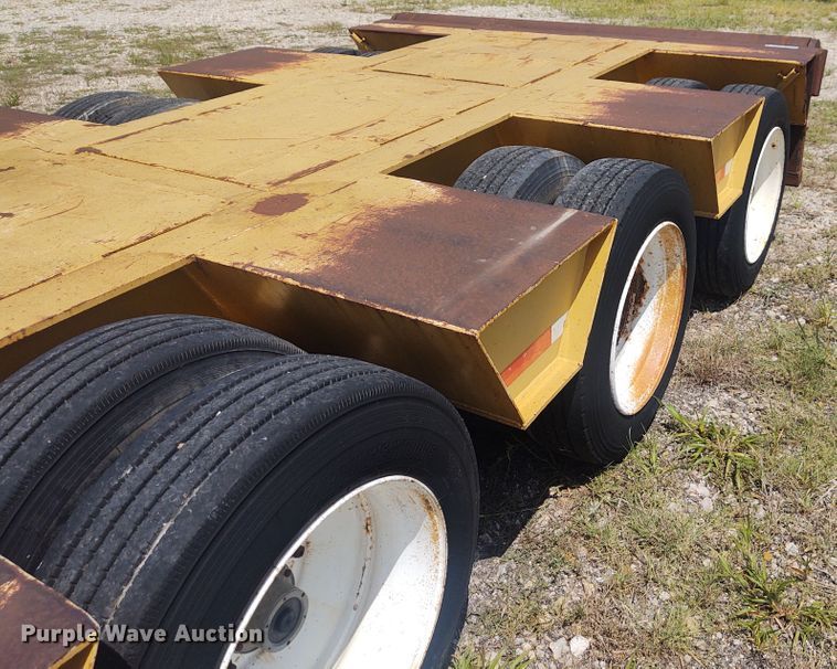 image for item EQ9401 1990 Trail King TK80RG-463 equipment trailer