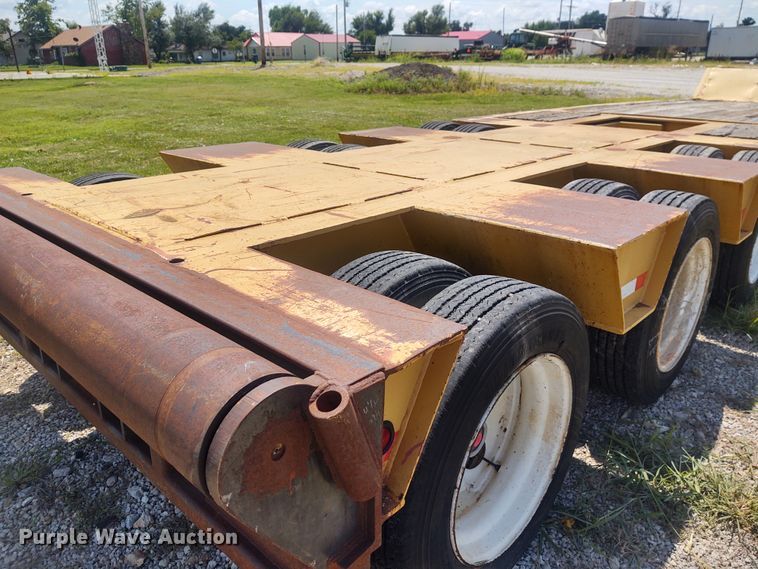 image for item EQ9401 1990 Trail King TK80RG-463 equipment trailer