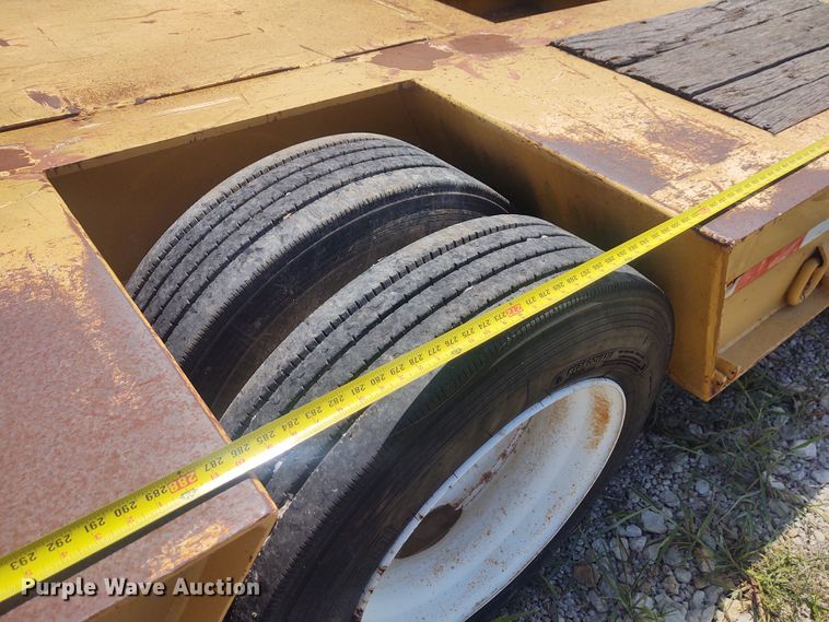 image for item EQ9401 1990 Trail King TK80RG-463 equipment trailer