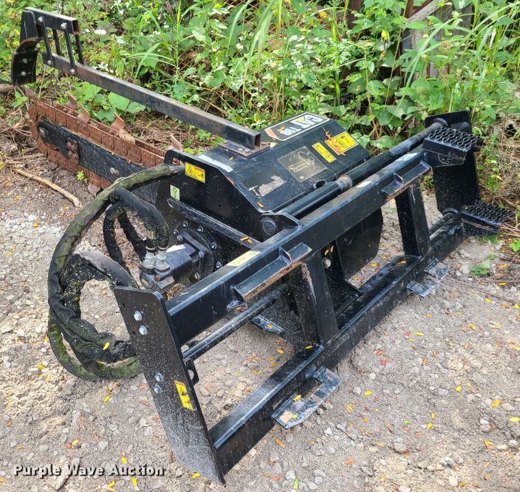 image for item EZ9153 Caterpillar T9B skid steer trencher