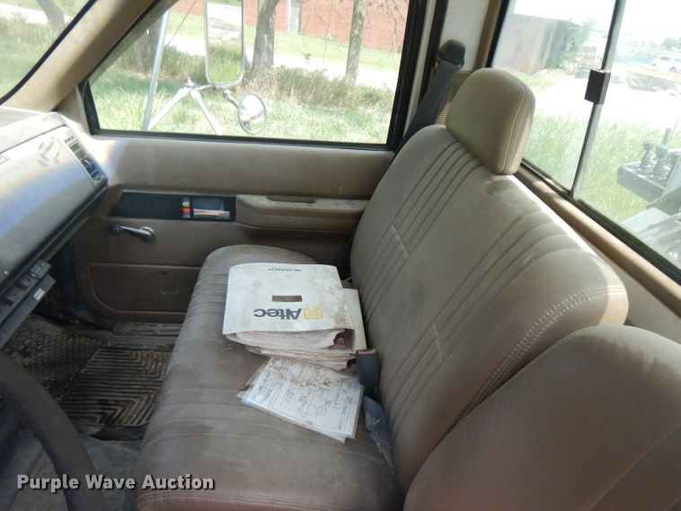 image for item FN9292 1997 GMC C8500  crane truck