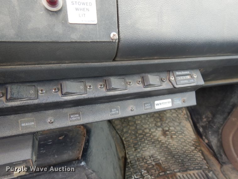 image for item FN9292 1997 GMC C8500  crane truck