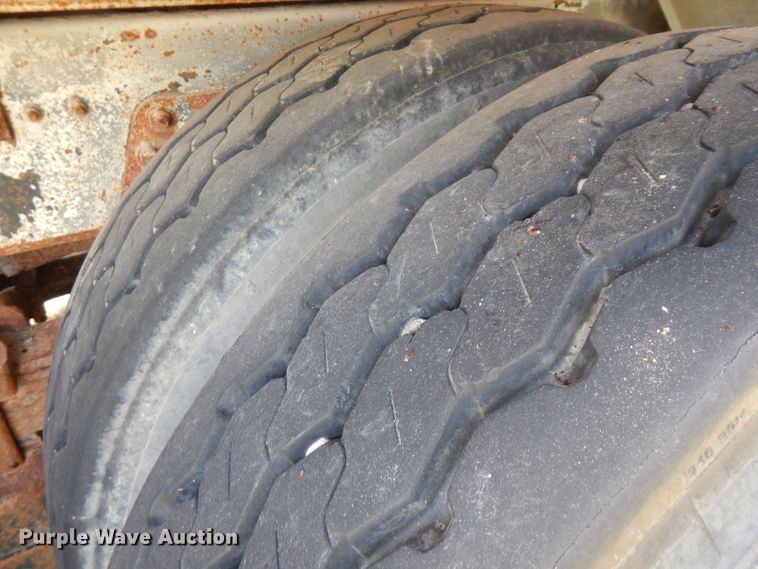 image for item FN9292 1997 GMC C8500  crane truck