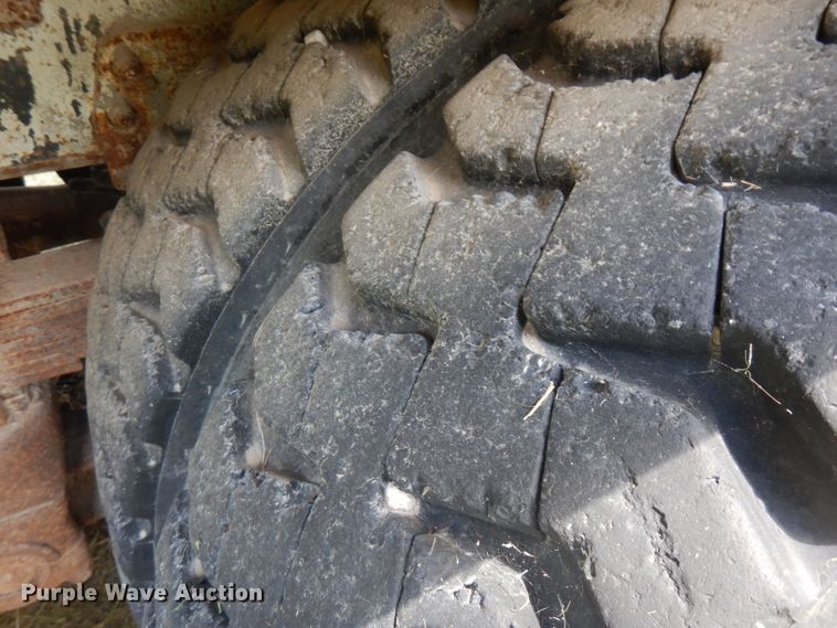 image for item FN9292 1997 GMC C8500  crane truck