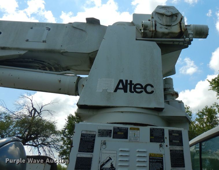 image for item FN9292 1997 GMC C8500  crane truck